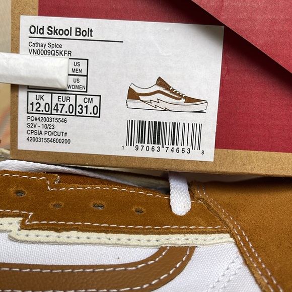 Vans Men’s Old Skool Bolt
Cathay Spice
VN0009Q5KFR sneakers - Picture 16 of 16